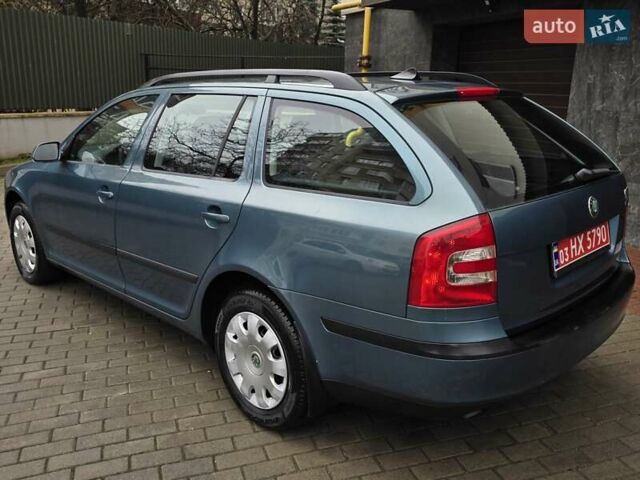 Зеленый Шкода Октавия, объемом двигателя 1.6 л и пробегом 218 тыс. км за 5450 $, фото 5 на Automoto.ua