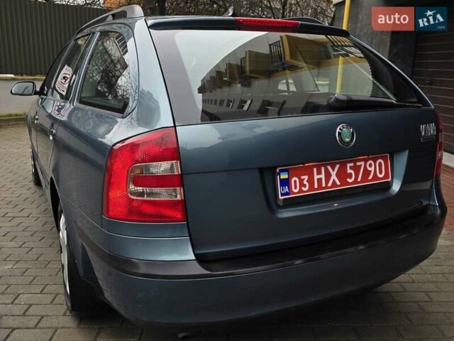 Зеленый Шкода Октавия, объемом двигателя 1.6 л и пробегом 218 тыс. км за 5450 $, фото 6 на Automoto.ua