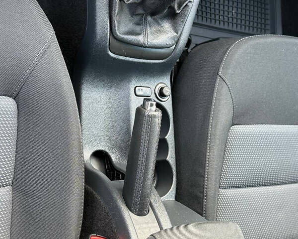 Зелений Шкода Октавія, об'ємом двигуна 1.6 л та пробігом 167 тис. км за 7777 $, фото 109 на Automoto.ua