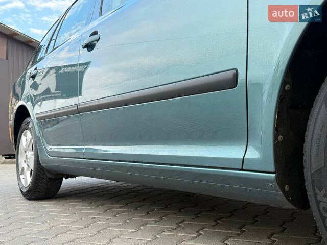 Зеленый Шкода Октавия, объемом двигателя 1.6 л и пробегом 167 тыс. км за 7999 $, фото 79 на Automoto.ua