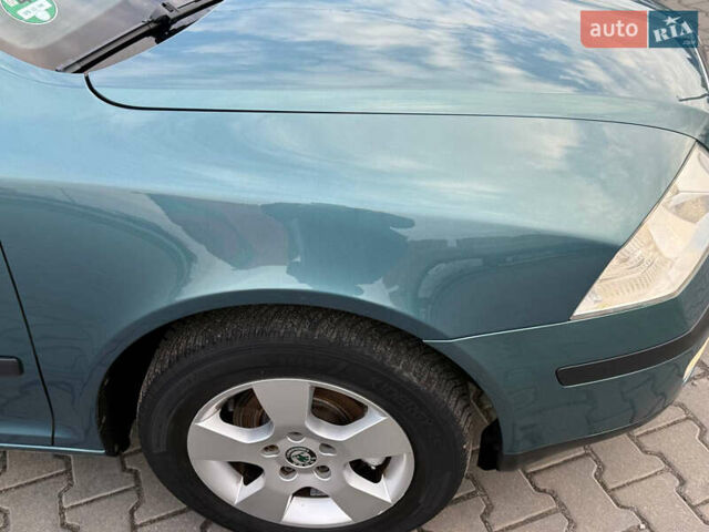 Зелений Шкода Октавія, об'ємом двигуна 1.6 л та пробігом 167 тис. км за 7777 $, фото 102 на Automoto.ua