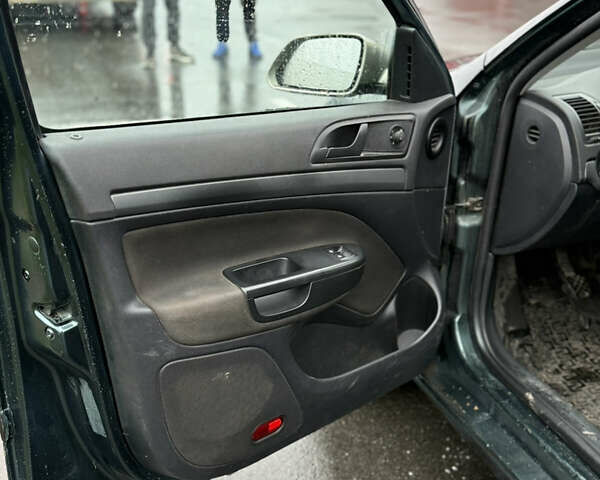 Зеленый Шкода Октавия, объемом двигателя 1.9 л и пробегом 470 тыс. км за 2750 $, фото 9 на Automoto.ua