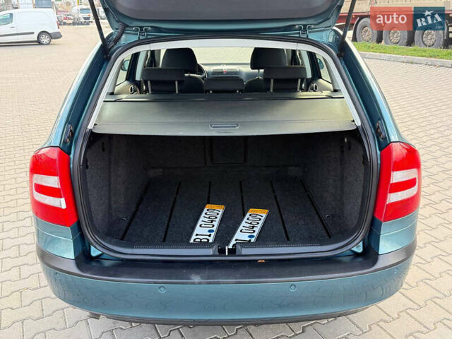 Зеленый Шкода Октавия, объемом двигателя 1.6 л и пробегом 167 тыс. км за 7999 $, фото 108 на Automoto.ua