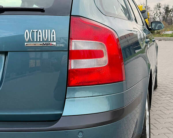 Зелений Шкода Октавія, об'ємом двигуна 1.6 л та пробігом 167 тис. км за 7777 $, фото 85 на Automoto.ua