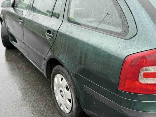 Зеленый Шкода Октавия, объемом двигателя 1.9 л и пробегом 470 тыс. км за 2750 $, фото 4 на Automoto.ua