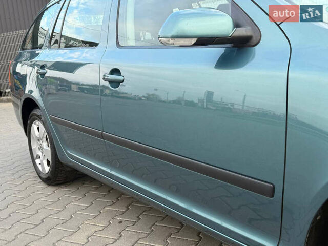 Зеленый Шкода Октавия, объемом двигателя 1.6 л и пробегом 167 тыс. км за 7999 $, фото 78 на Automoto.ua