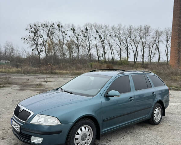 Зеленый Шкода Октавия, объемом двигателя 1.9 л и пробегом 205 тыс. км за 4950 $, фото 4 на Automoto.ua