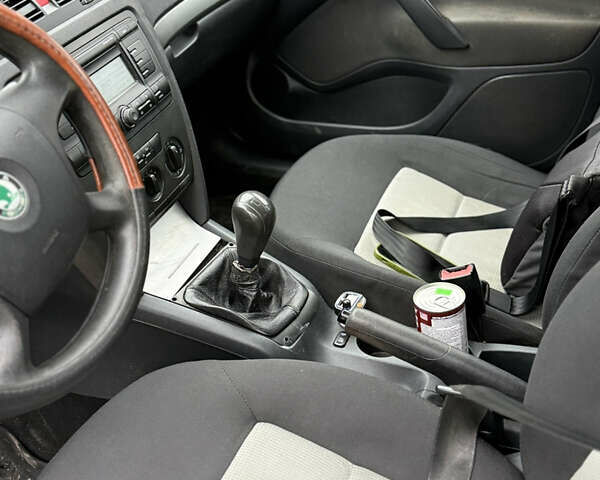 Зеленый Шкода Октавия, объемом двигателя 1.9 л и пробегом 470 тыс. км за 2750 $, фото 11 на Automoto.ua