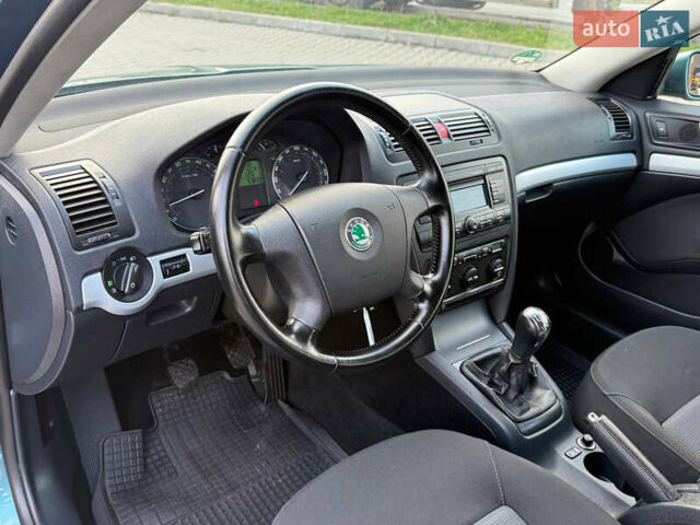 Зелений Шкода Октавія, об'ємом двигуна 1.6 л та пробігом 167 тис. км за 7777 $, фото 112 на Automoto.ua