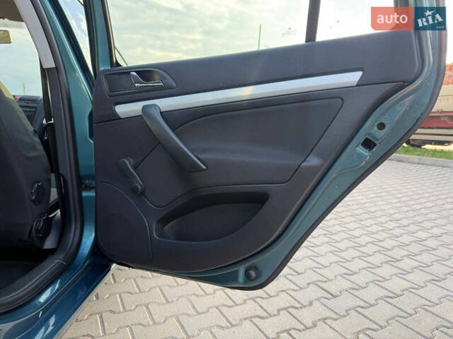 Зелений Шкода Октавія, об'ємом двигуна 1.6 л та пробігом 167 тис. км за 7777 $, фото 130 на Automoto.ua