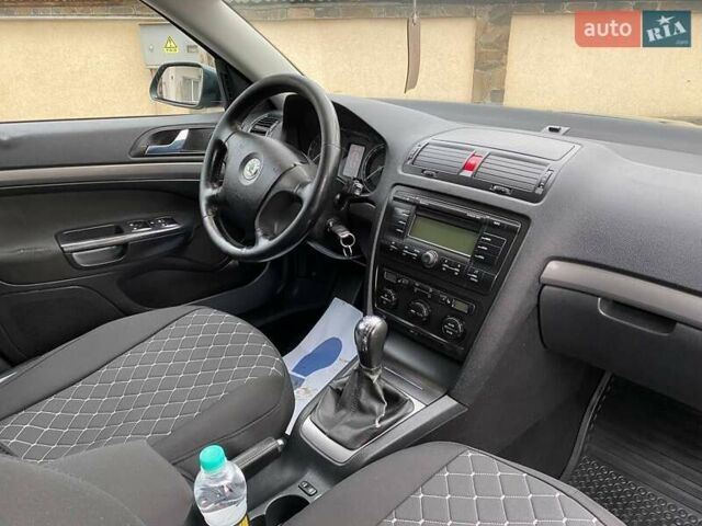 Зеленый Шкода Октавия, объемом двигателя 1.9 л и пробегом 363 тыс. км за 4850 $, фото 18 на Automoto.ua