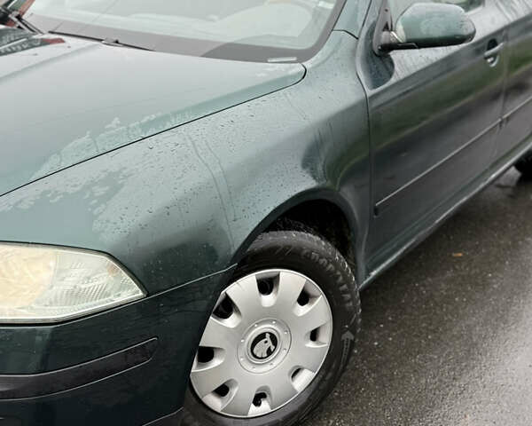 Зеленый Шкода Октавия, объемом двигателя 1.9 л и пробегом 470 тыс. км за 2750 $, фото 2 на Automoto.ua