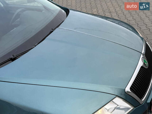 Зелений Шкода Октавія, об'ємом двигуна 1.6 л та пробігом 167 тис. км за 7777 $, фото 64 на Automoto.ua