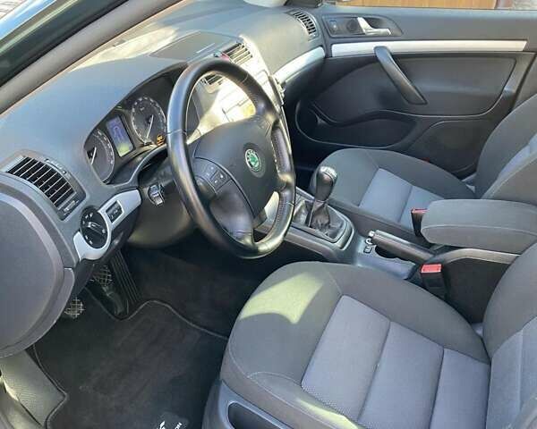 Зеленый Шкода Октавия, объемом двигателя 1.8 л и пробегом 195 тыс. км за 7950 $, фото 10 на Automoto.ua