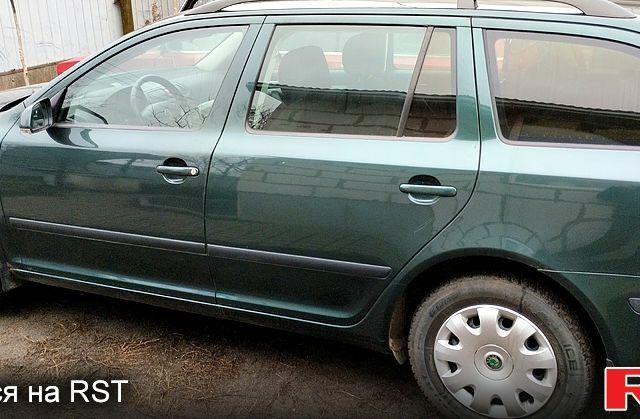 Зеленый Шкода Октавия, объемом двигателя 1.6 л и пробегом 224 тыс. км за 6100 $, фото 2 на Automoto.ua