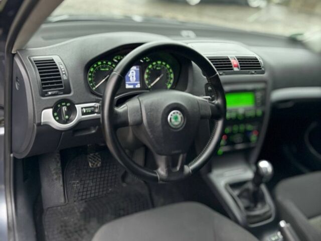 Зелений Шкода Октавія, об'ємом двигуна 1.8 л та пробігом 250 тис. км за 6900 $, фото 8 на Automoto.ua