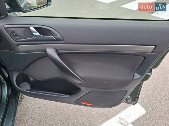 Зеленый Шкода Октавия, объемом двигателя 1.6 л и пробегом 220 тыс. км за 6999 $, фото 5 на Automoto.ua