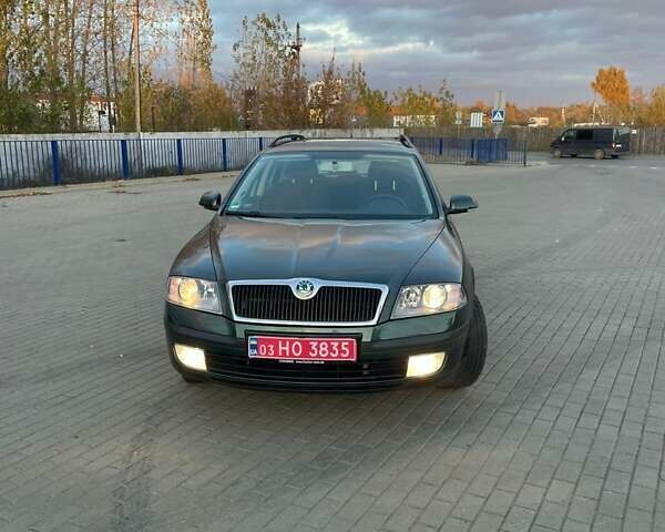 Зеленый Шкода Октавия, объемом двигателя 1.6 л и пробегом 188 тыс. км за 6899 $, фото 61 на Automoto.ua