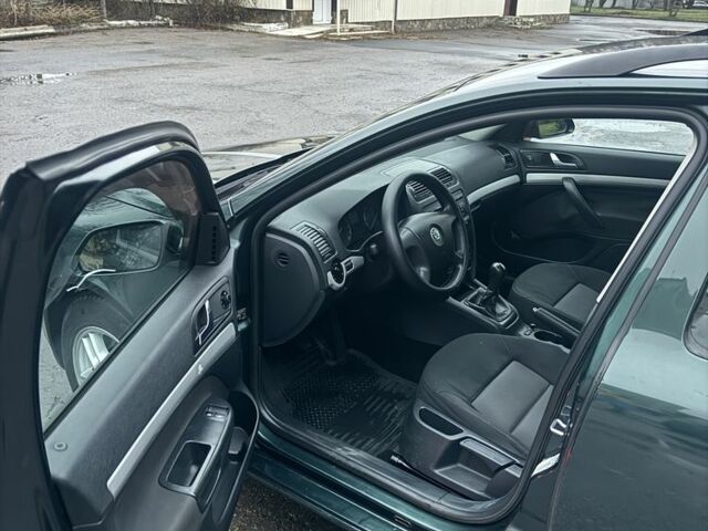 Зеленый Шкода Октавия, объемом двигателя 1.9 л и пробегом 250 тыс. км за 3250 $, фото 10 на Automoto.ua