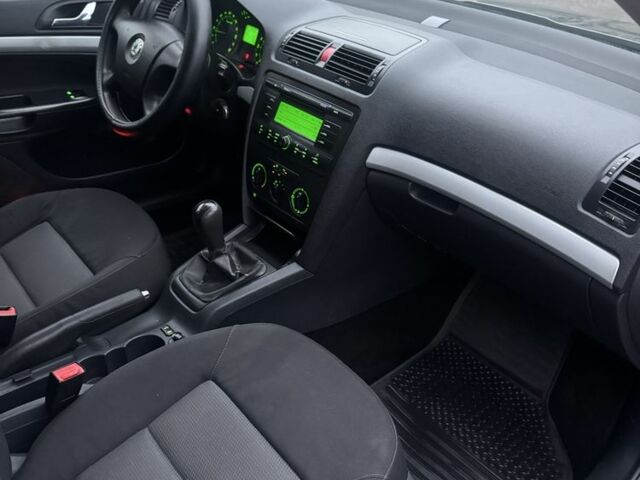 Зеленый Шкода Октавия, объемом двигателя 1.9 л и пробегом 250 тыс. км за 3250 $, фото 16 на Automoto.ua