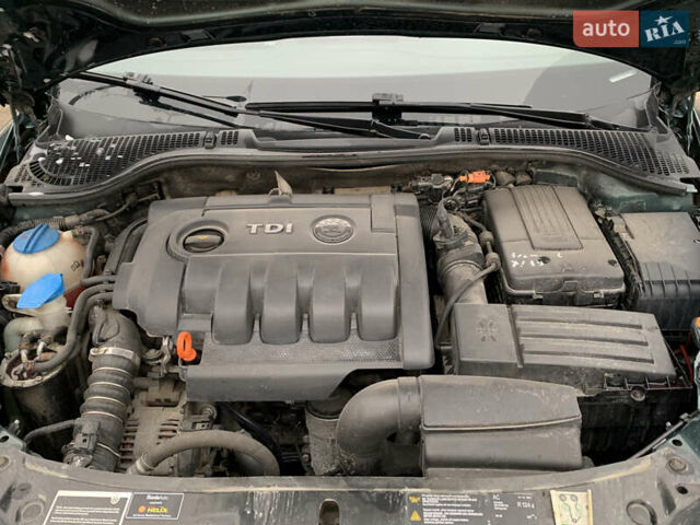 Зеленый Шкода Октавия, объемом двигателя 1.9 л и пробегом 274 тыс. км за 6700 $, фото 5 на Automoto.ua