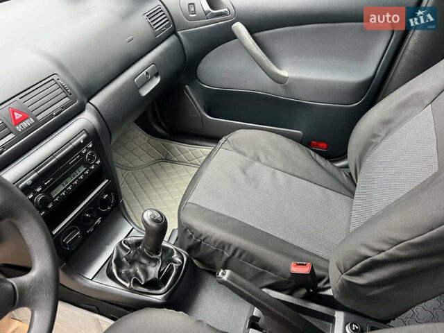 Зеленый Шкода Октавия, объемом двигателя 1.6 л и пробегом 190 тыс. км за 7150 $, фото 12 на Automoto.ua