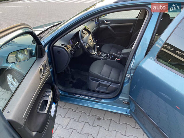 Зеленый Шкода Октавия, объемом двигателя 1.6 л и пробегом 225 тыс. км за 7299 $, фото 10 на Automoto.ua