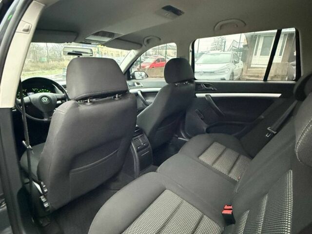 Зелений Шкода Октавія, об'ємом двигуна 1.8 л та пробігом 250 тис. км за 6900 $, фото 11 на Automoto.ua