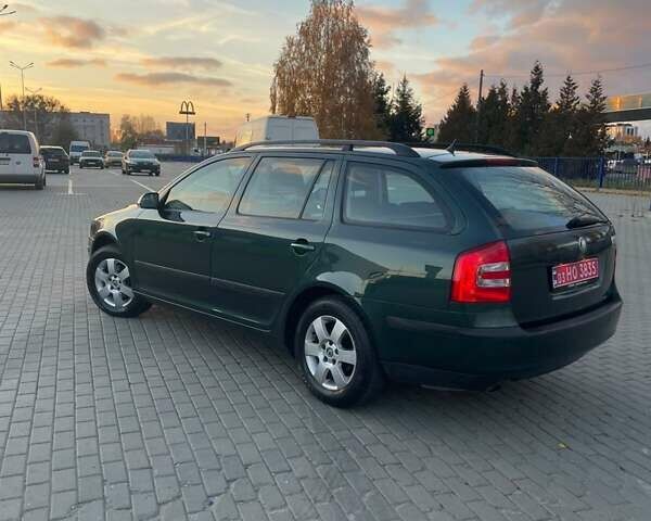 Зеленый Шкода Октавия, объемом двигателя 1.6 л и пробегом 188 тыс. км за 6899 $, фото 60 на Automoto.ua