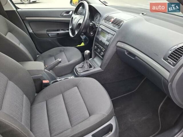 Зеленый Шкода Октавия, объемом двигателя 1.6 л и пробегом 220 тыс. км за 6999 $, фото 7 на Automoto.ua