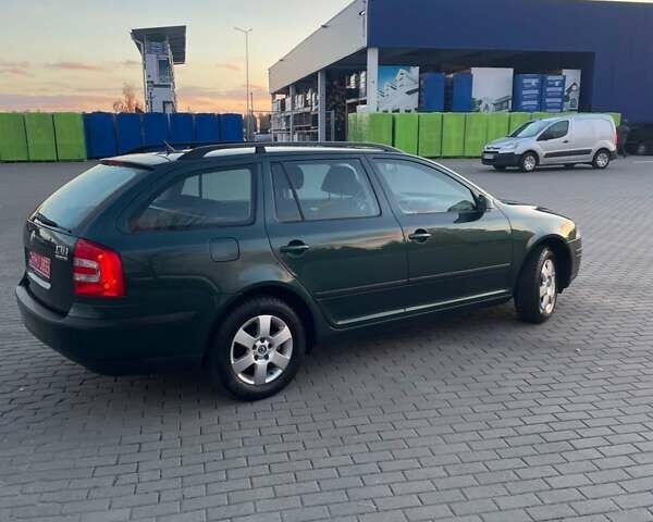 Зеленый Шкода Октавия, объемом двигателя 1.6 л и пробегом 188 тыс. км за 6899 $, фото 78 на Automoto.ua