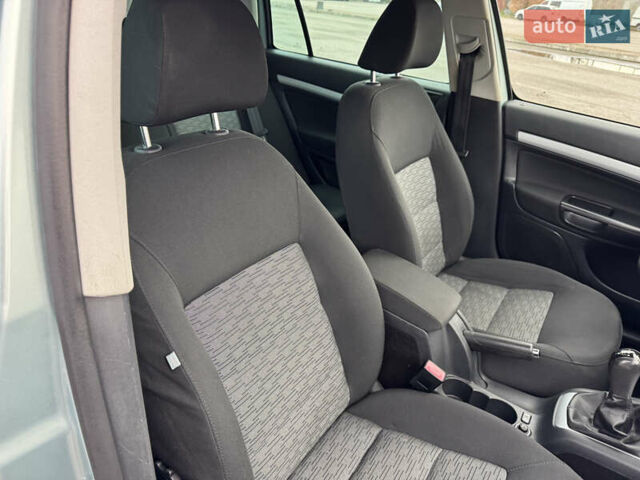 Зеленый Шкода Октавия, объемом двигателя 1.6 л и пробегом 246 тыс. км за 8550 $, фото 59 на Automoto.ua