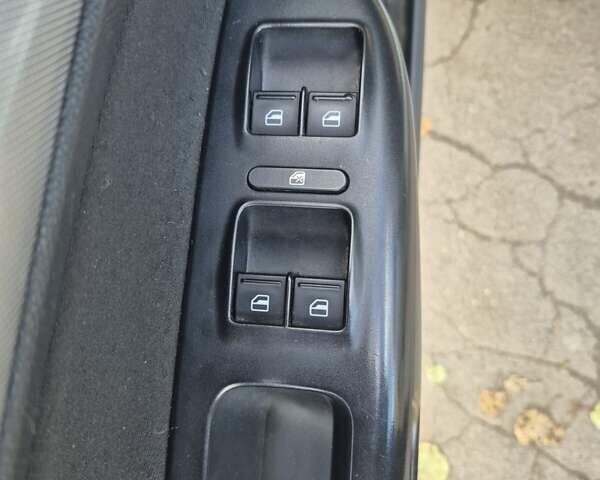 Зелений Шкода Октавія, об'ємом двигуна 1.6 л та пробігом 279 тис. км за 7150 $, фото 8 на Automoto.ua