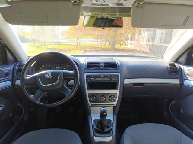 Зелений Шкода Октавія, об'ємом двигуна 0 л та пробігом 171 тис. км за 10900 $, фото 3 на Automoto.ua