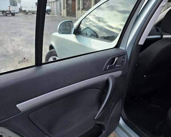 Шкода Октавія 2009 у Хмельницькому на Automoto.ua Зелений Шкода Октавія, об'ємом двигуна 1.6 л та пробігом 219 тис. км за 6750 $, фото 19 на Automoto.ua