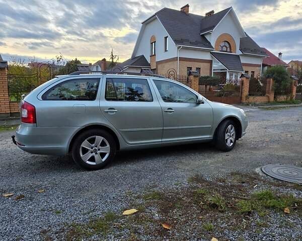 Шкода Октавія 2009 у Хмельницькому на Automoto.ua Зелений Шкода Октавія, об'ємом двигуна 1.6 л та пробігом 219 тис. км за 6750 $, фото 6 на Automoto.ua