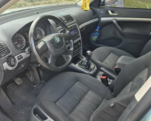 Зелений Шкода Октавія, об'ємом двигуна 1.6 л та пробігом 279 тис. км за 7150 $, фото 3 на Automoto.ua