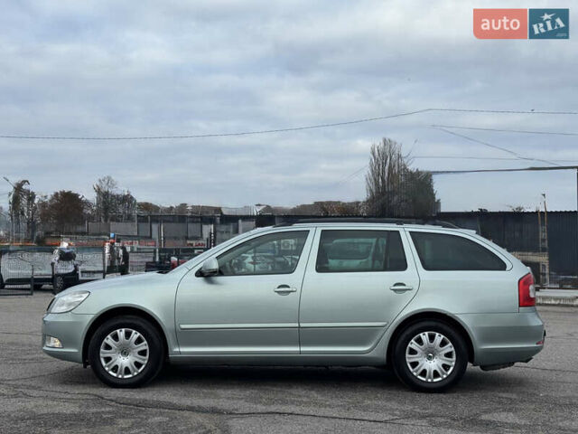 Зеленый Шкода Октавия, объемом двигателя 1.6 л и пробегом 246 тыс. км за 8550 $, фото 10 на Automoto.ua