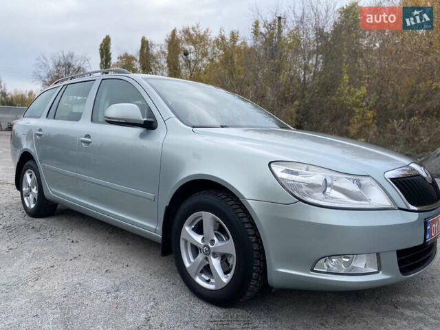 Шкода Октавия 2009 в Хороле на Automoto.ua Зеленый Шкода Октавия, объемом двигателя 1.6 л и пробегом 187 тыс. км за 7750 $, фото 12 на Automoto.ua