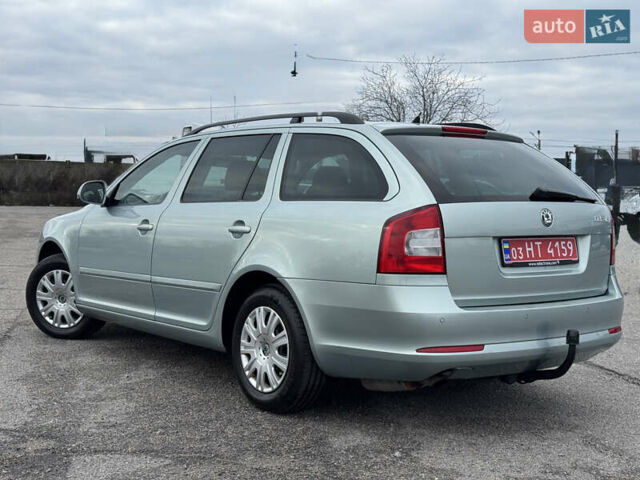 Зеленый Шкода Октавия, объемом двигателя 1.6 л и пробегом 246 тыс. км за 8550 $, фото 8 на Automoto.ua