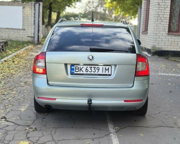 Зелений Шкода Октавія, об'ємом двигуна 1.6 л та пробігом 279 тис. км за 7150 $, фото 12 на Automoto.ua