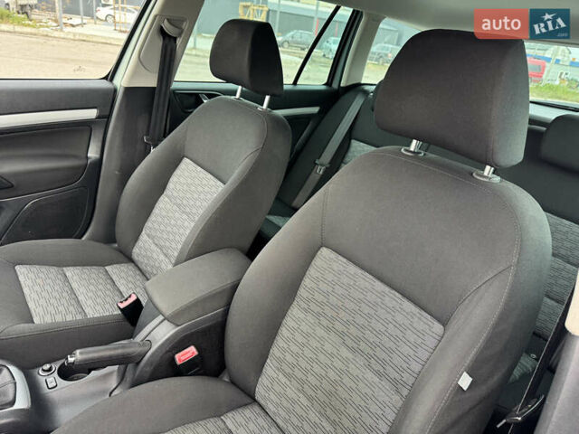 Зеленый Шкода Октавия, объемом двигателя 1.6 л и пробегом 246 тыс. км за 8550 $, фото 39 на Automoto.ua