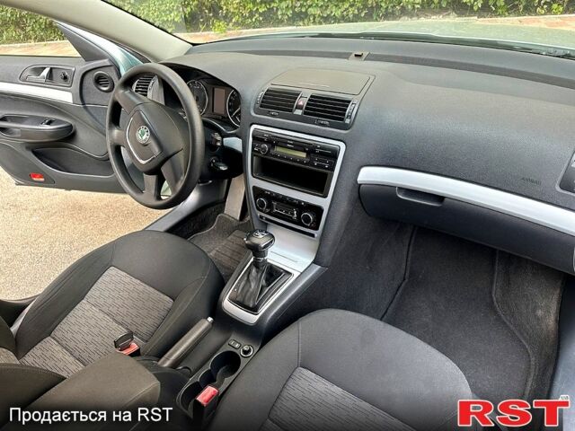 Зеленый Шкода Октавия, объемом двигателя 1.4 л и пробегом 220 тыс. км за 6500 $, фото 8 на Automoto.ua