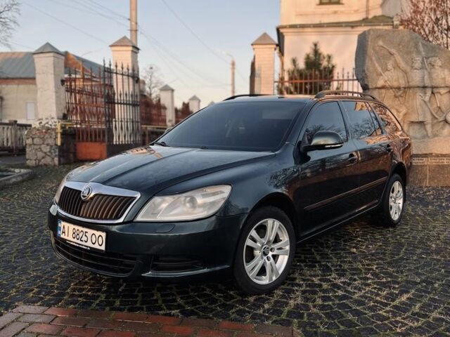 Зелений Шкода Октавія, об'ємом двигуна 1.6 л та пробігом 298 тис. км за 7999 $, фото 1 на Automoto.ua