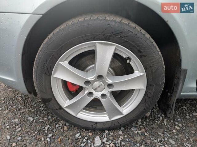 Шкода Октавія 2009 у Рівному на Automoto.ua Зелений Шкода Октавія, об'ємом двигуна 1.6 л та пробігом 201 тис. км за 7550 $, фото 20 на Automoto.ua