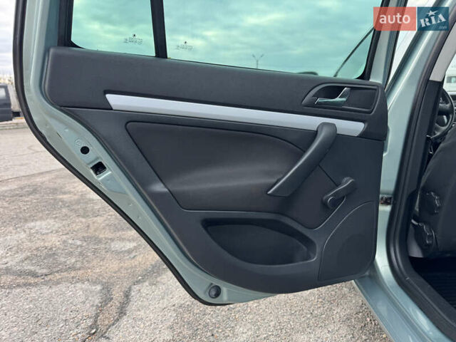 Зеленый Шкода Октавия, объемом двигателя 1.6 л и пробегом 246 тыс. км за 8550 $, фото 49 на Automoto.ua