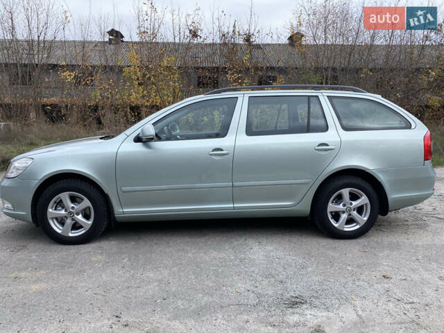 Шкода Октавия 2009 в Хороле на Automoto.ua Зеленый Шкода Октавия, объемом двигателя 1.6 л и пробегом 187 тыс. км за 7750 $, фото 4 на Automoto.ua