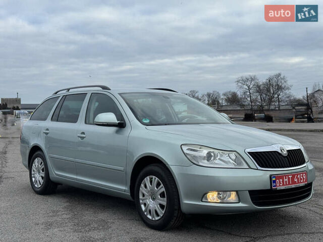 Зеленый Шкода Октавия, объемом двигателя 1.6 л и пробегом 246 тыс. км за 8550 $, фото 18 на Automoto.ua