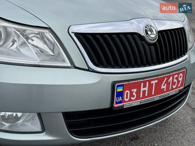 Зеленый Шкода Октавия, объемом двигателя 1.6 л и пробегом 246 тыс. км за 8550 $, фото 21 на Automoto.ua