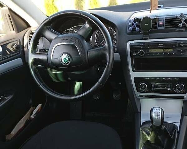 Шкода Октавия 2009 в Львове на Automoto.ua Зеленый Шкода Октавия, объемом двигателя 1.8 л и пробегом 259 тыс. км за 6900 $, фото 8 на Automoto.ua